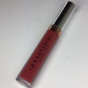 ABH liquid lipstick in “ dazed “